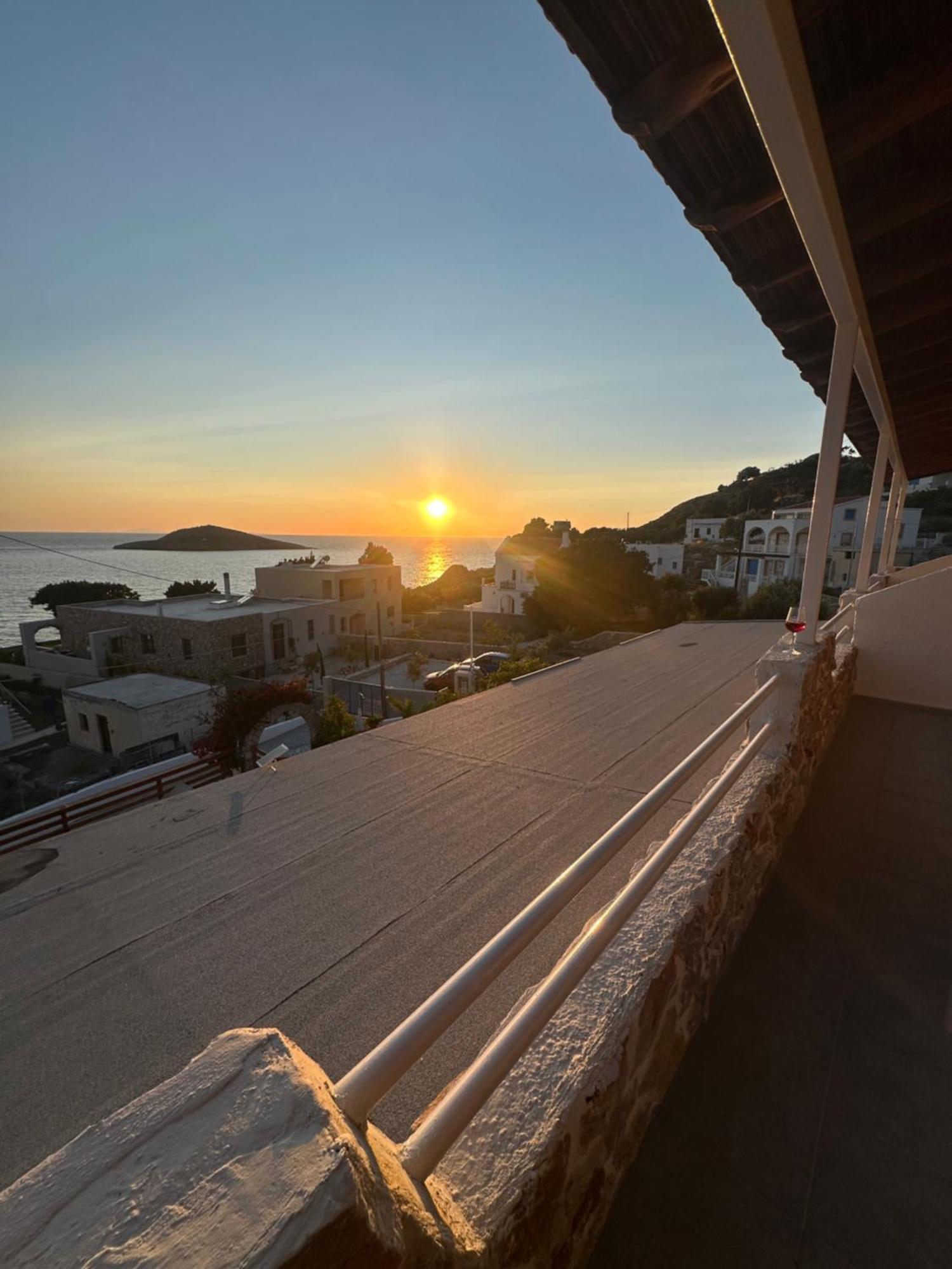 Mary Popi Lejlighedshotel Panormos  Eksteriør billede