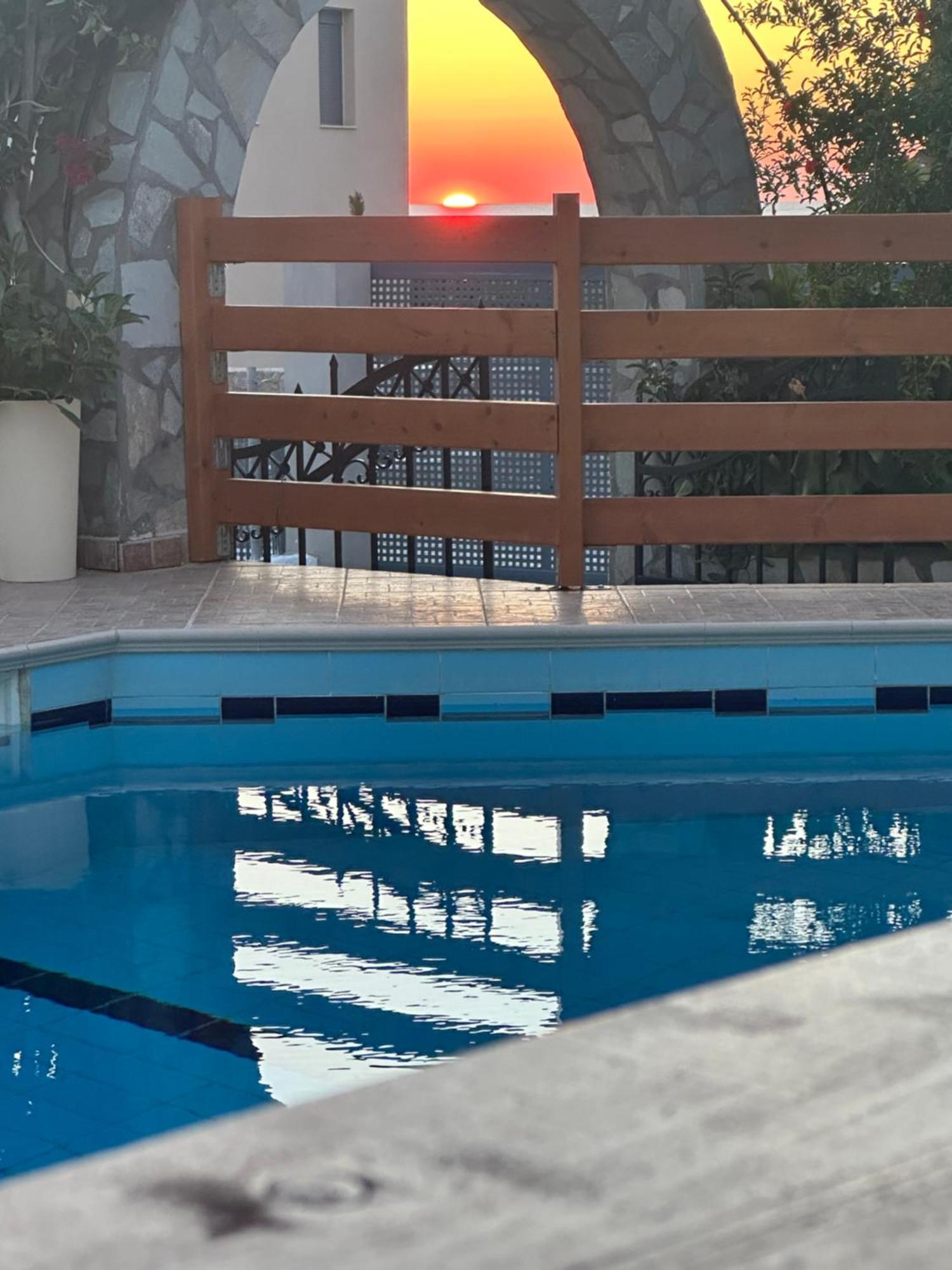 Mary Popi Lejlighedshotel Panormos  Eksteriør billede