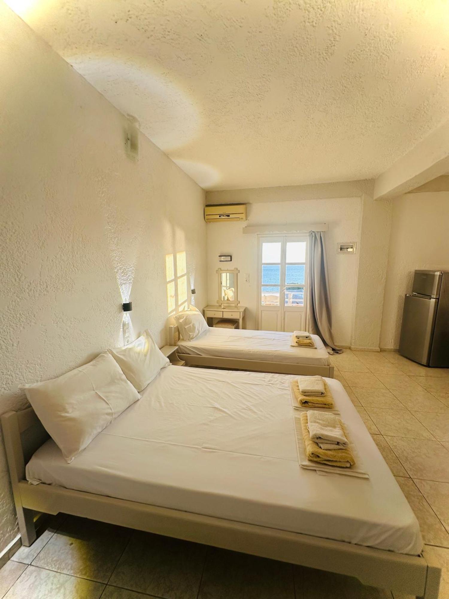 Mary Popi Lejlighedshotel Panormos  Eksteriør billede