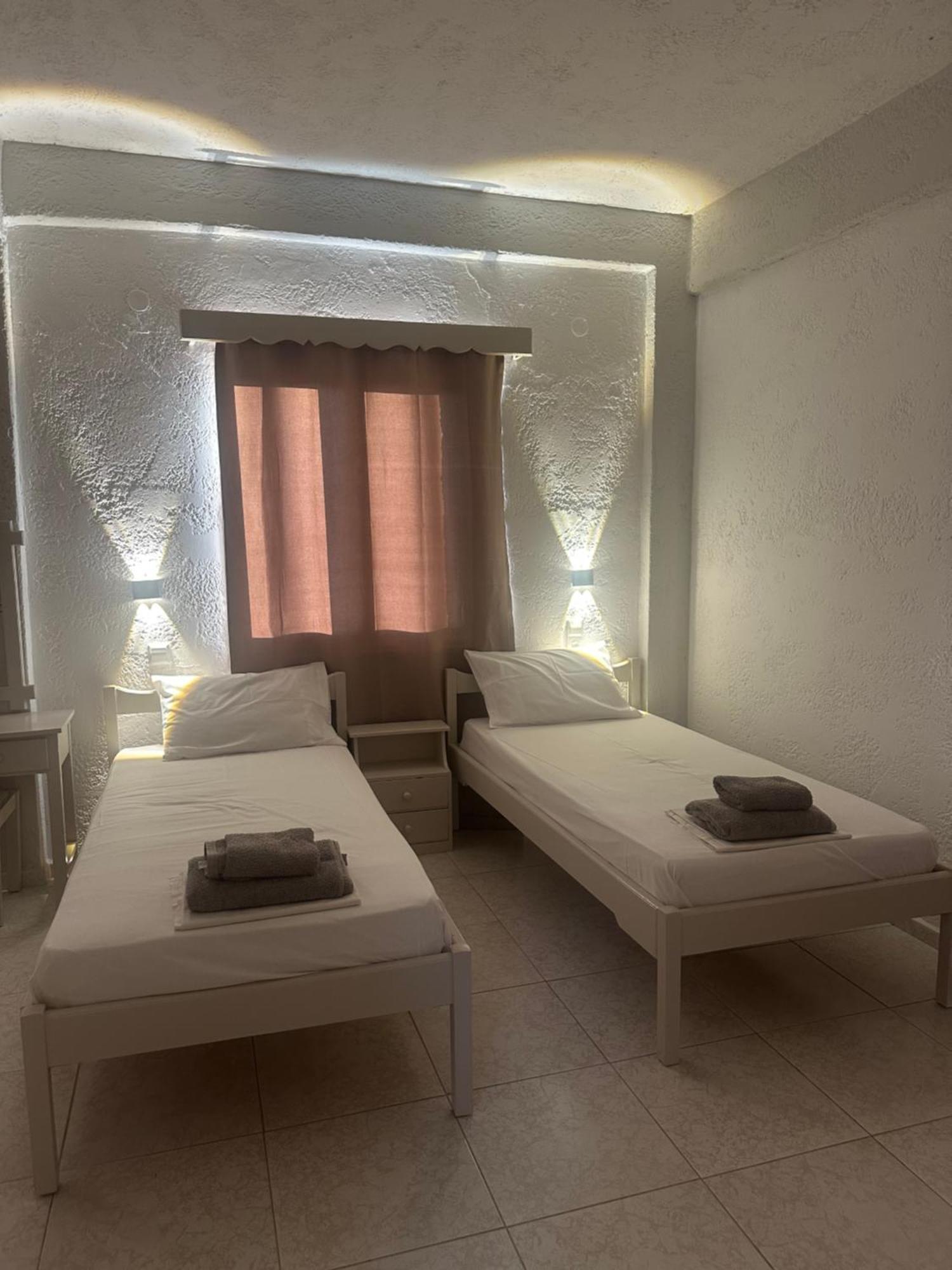 Mary Popi Lejlighedshotel Panormos  Eksteriør billede